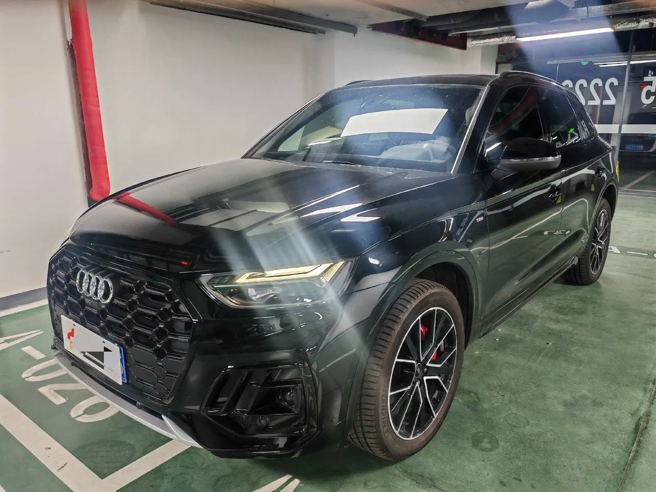 Open image lightbox: Audi 2025 Q5L 2.0TFSI 45TFSI 45th Anniversary Collection Edition Quattro Deluxe Dynamic Automatic
