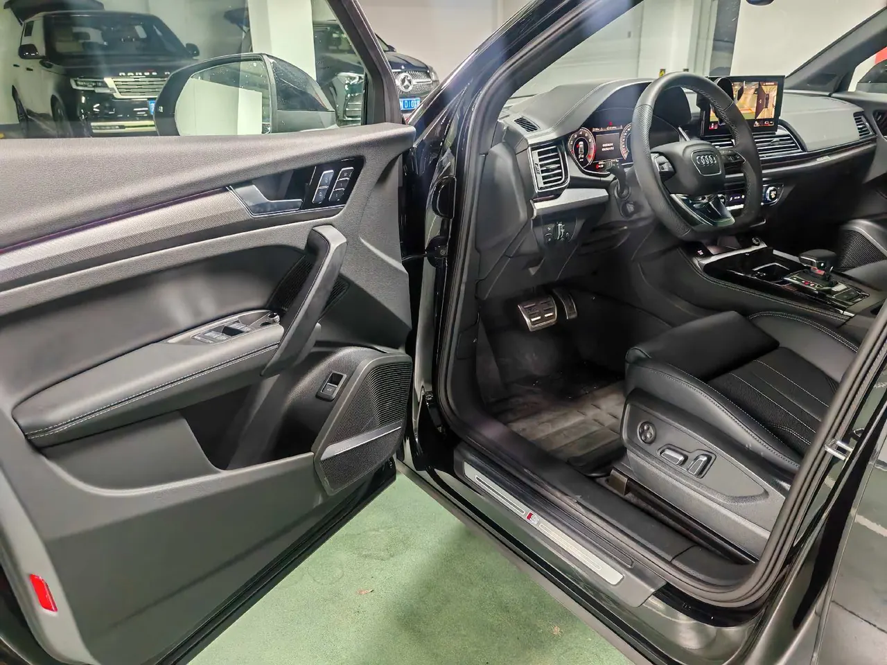Audi 2025 Q5L 2.0TFSI 45TFSI 45th Anniversary Collection Edition Quattro Deluxe Dynamic Automatic 2