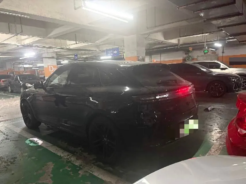 AITO 2025 AITO M5 extended range Ultra 4-wheel drive version automatic gear 2