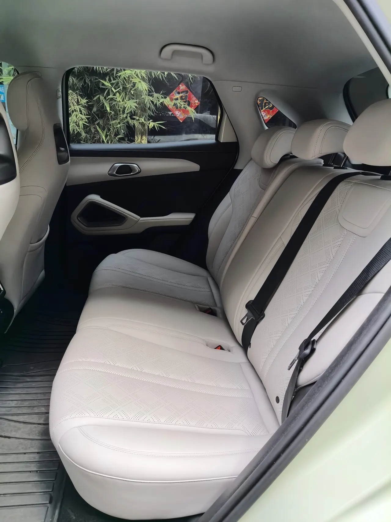 BYD 2025 Yuan UP 301KM Pilot Automatic Gear 7