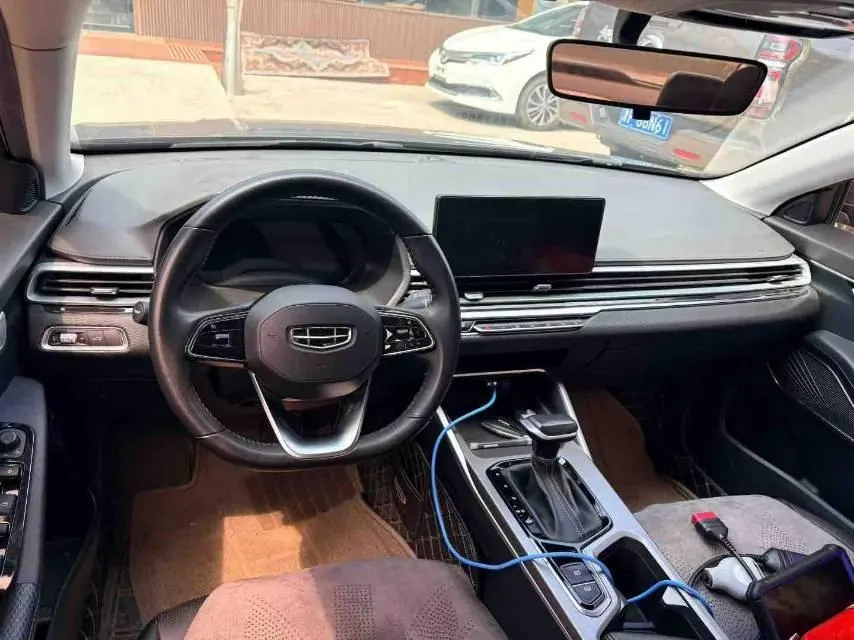 Geely 2022 Emgrand-Sanxiang 1.5 Stepless Noble Automatic Transmission 4