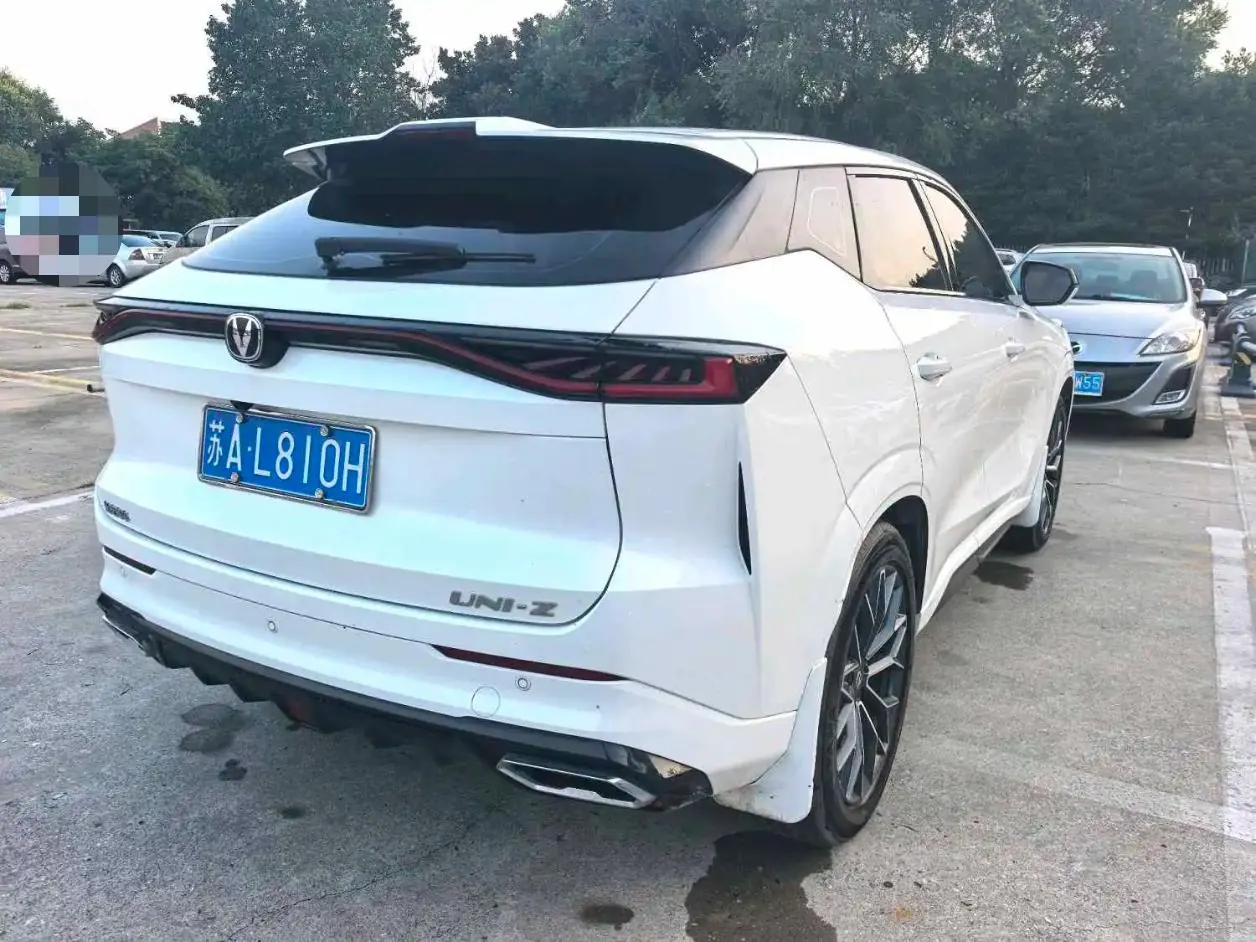 ChangAn 2025 UNI-Z 1.5T 500Bar PRO automatic gear 4