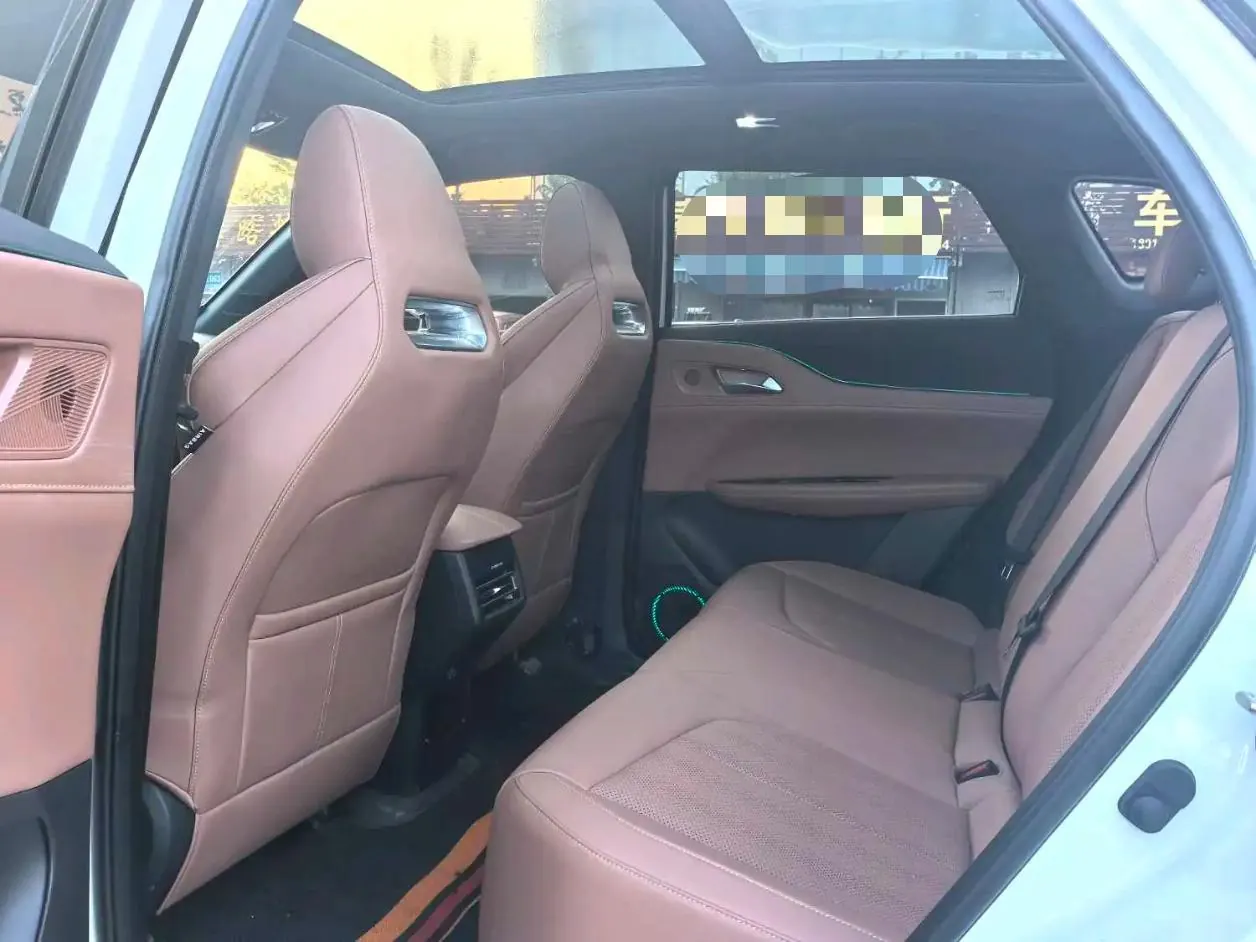 ChangAn 2025 UNI-Z 1.5T 500Bar PRO automatic gear 6