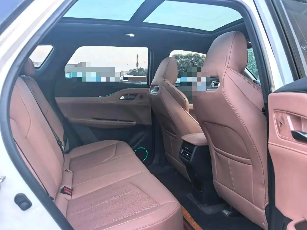 ChangAn 2025 UNI-Z 1.5T 500Bar PRO automatic gear 8