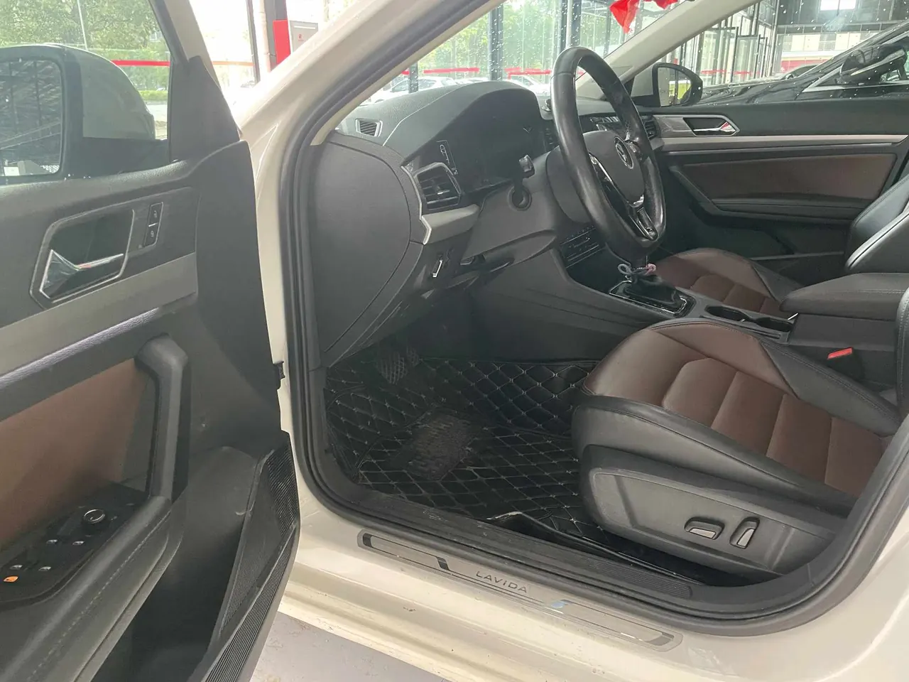 Volkswagen 2021 Lavida 1.4TSI 280TSI Deluxe Edition Automatic Gear 4