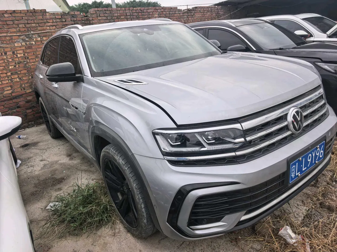 Volkswagen 2022 Touang X 2.5T 530 V6 4-wheel drive Respect Flagship Automatic Gear 2