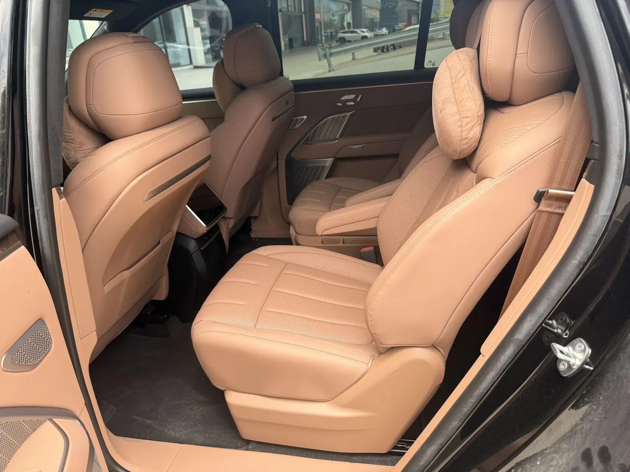 ONVO 2025 L90 Ultra Six‑Seater Automatic 4
