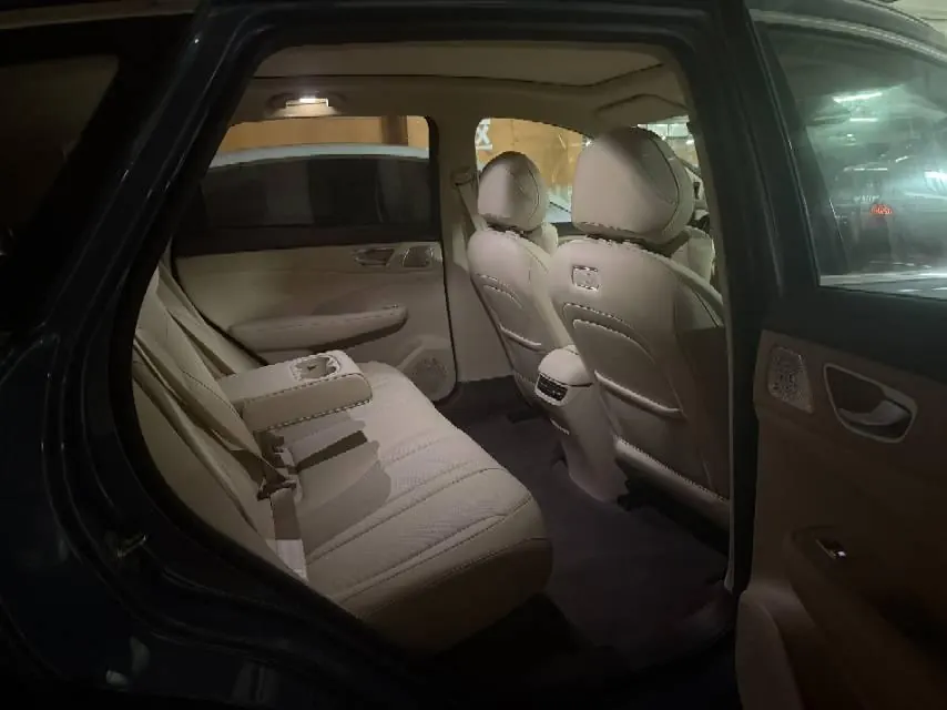 Shangjie 2025 H5 Range-Extended Max Automatic Transmission 4