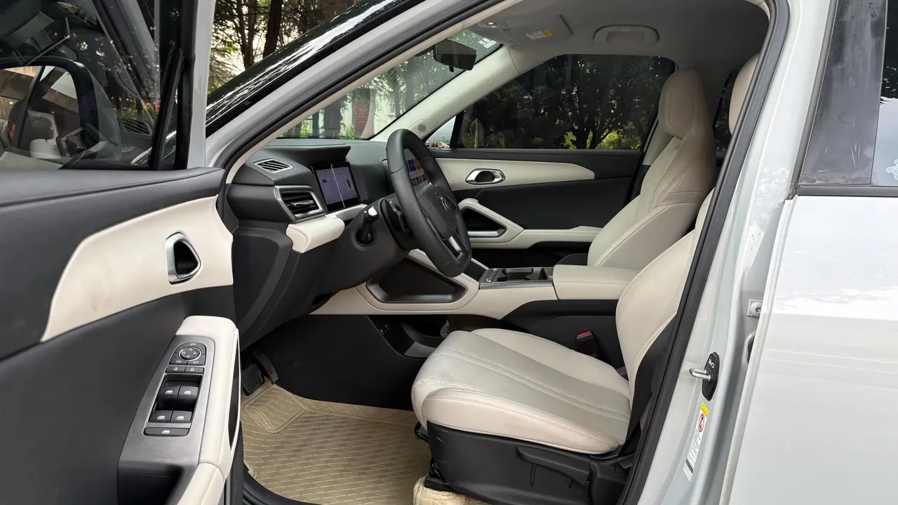 BYD 2025 Yuan UP Smart Driving 401KM Vital Automatic Gear 2