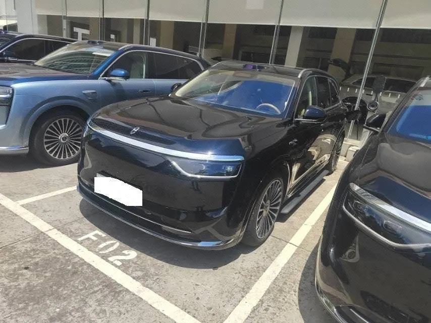 Open image lightbox: AITO 2025 AITO M8 Ultra 53.4kWh 6-seat automatic gear