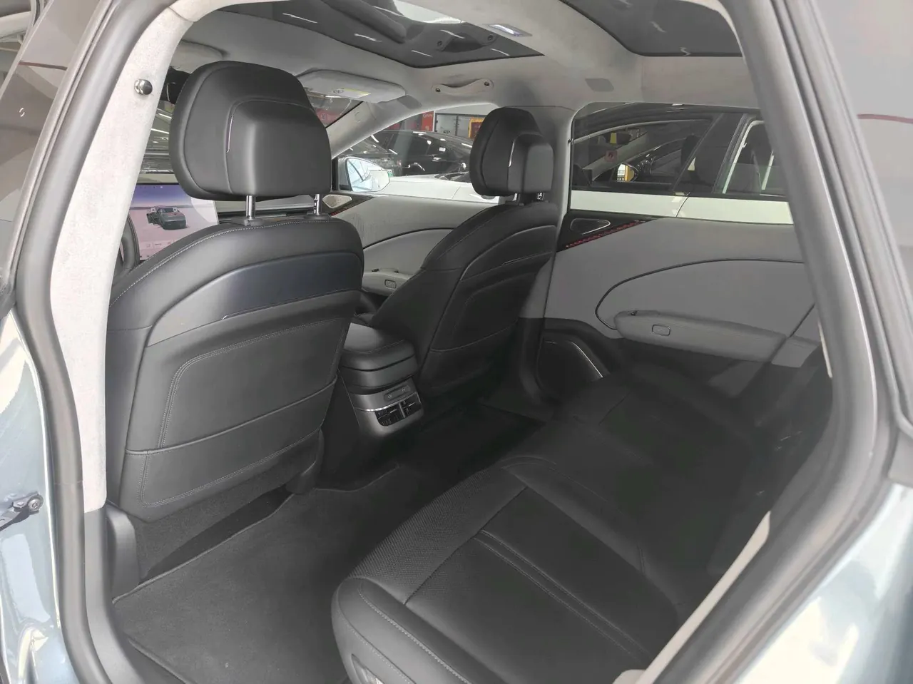 Zeekr 2025 Zeekr 007 Long Endurance Rear Drive Smart Driving Edition 100kWh Automatic Transmission 4