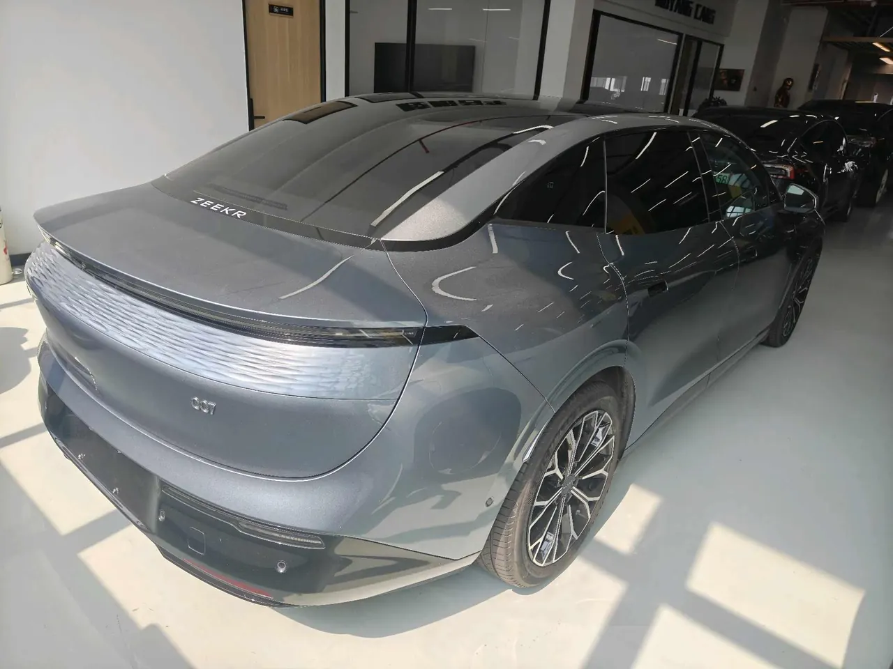 Zeekr 2025 Zeekr 007 Long Endurance Rear Drive Smart Driving Edition 100kWh Automatic Transmission 6