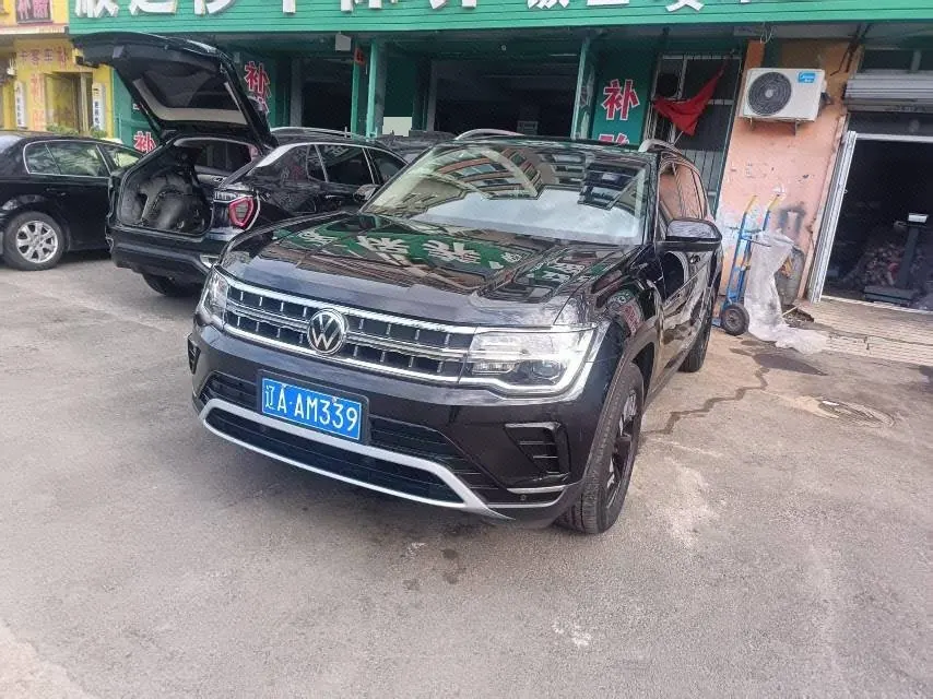 打开图片灯箱:Volkswagen 2021 Tuang 2.0TSI 380TSI 4WD Respect Deluxe Automatic Transmission