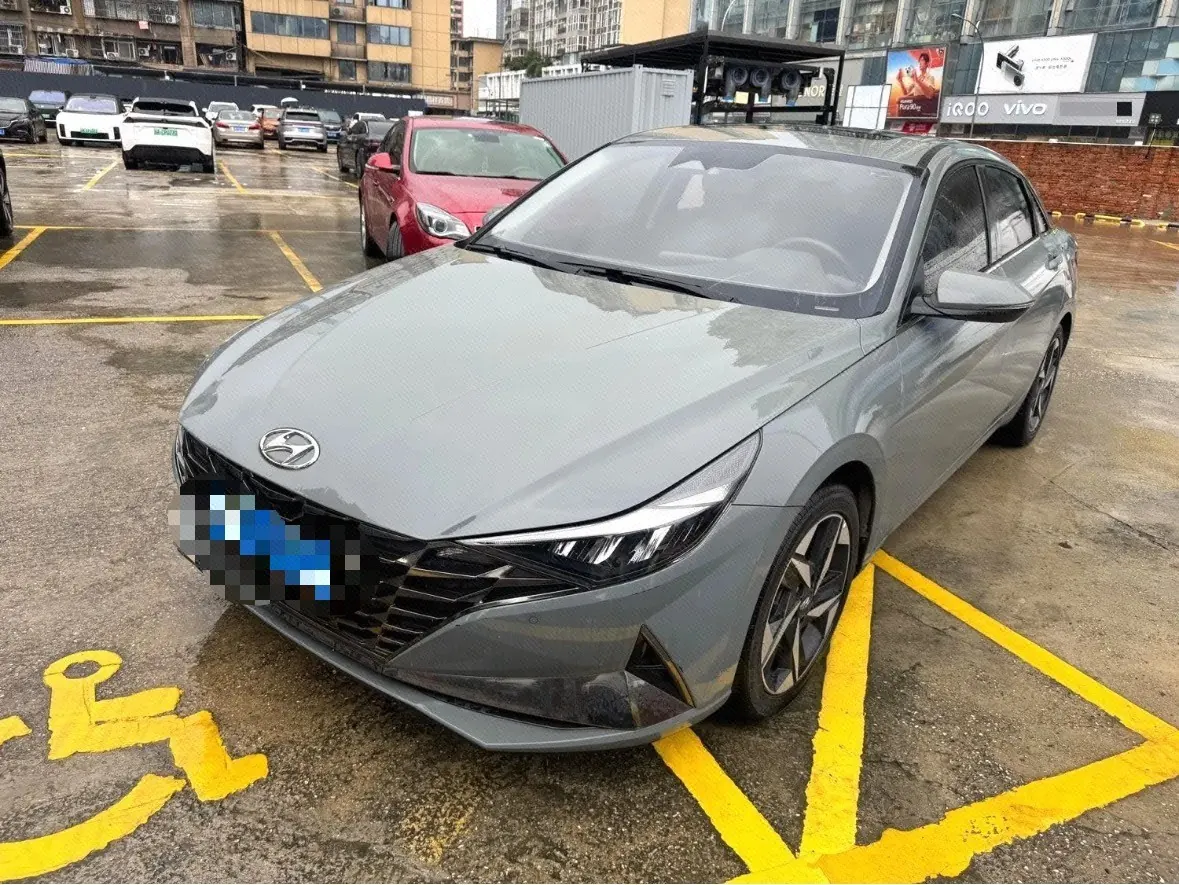 打开图片灯箱:Hyundai 2021 Elantra -3-compartment 1.5 stepless LUX premium automatic gear