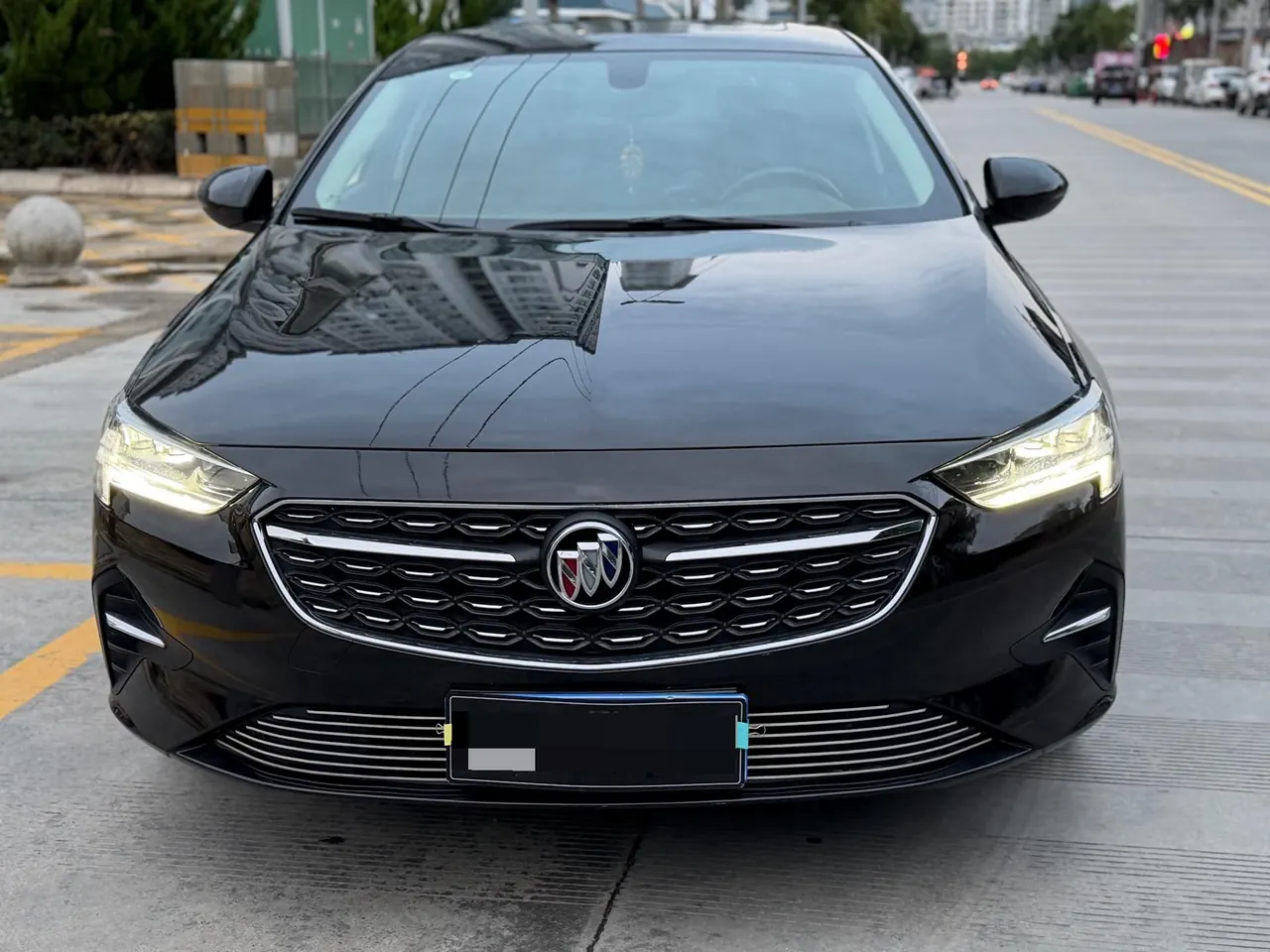 Buick 2020 Regal 1.5T 552T Elite Automatic Gear 2