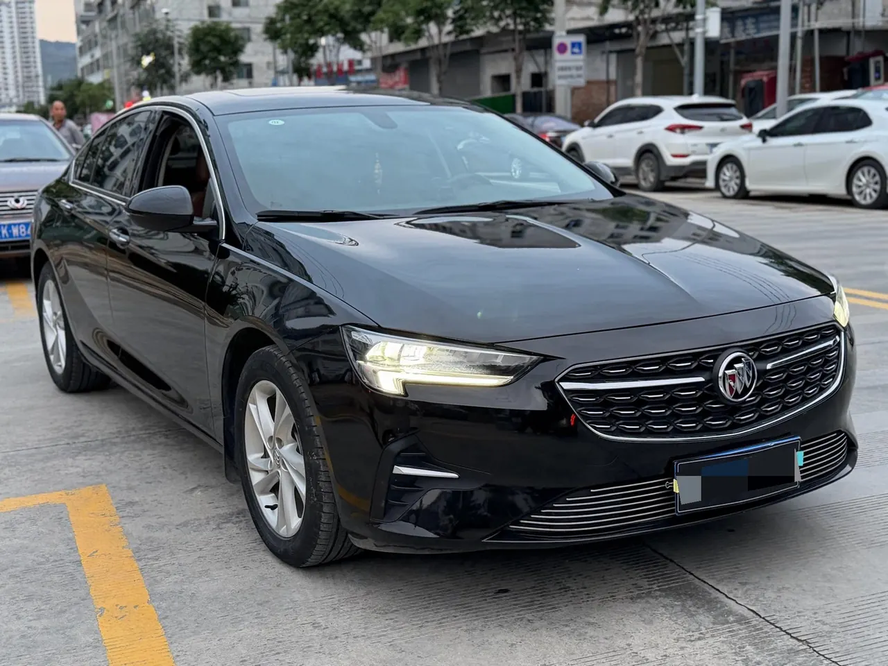 Buick 2020 Regal 1.5T 552T Elite Automatic Gear 3