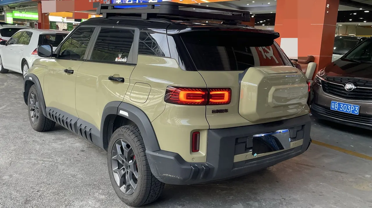 Geely 2025 Denim 1.5TD Trendy Edition Automatic 3