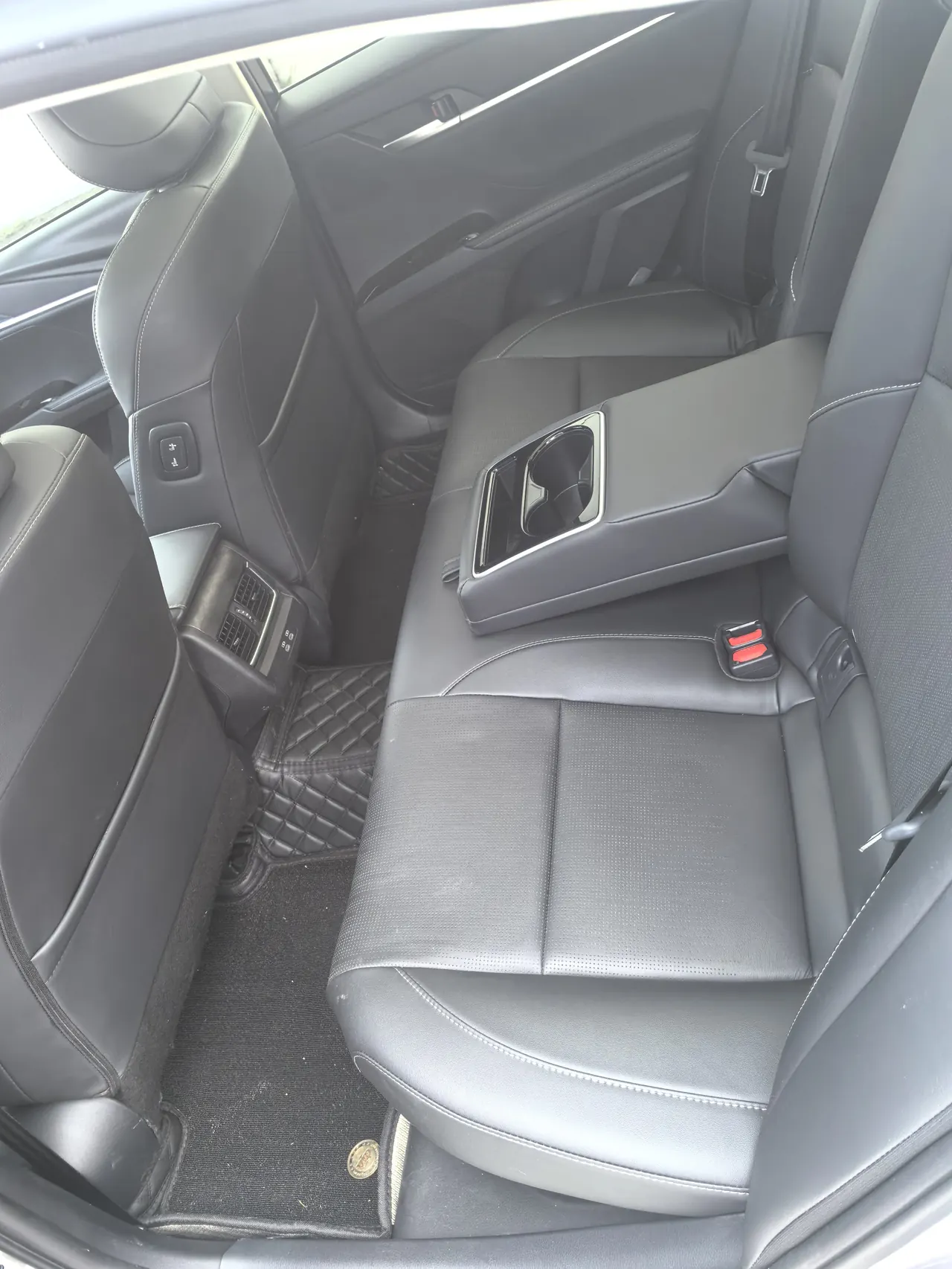 Toyota 2025 Camry Dual Engine 2.0HG Stepless Brilliant Edition Automatic Gear 6