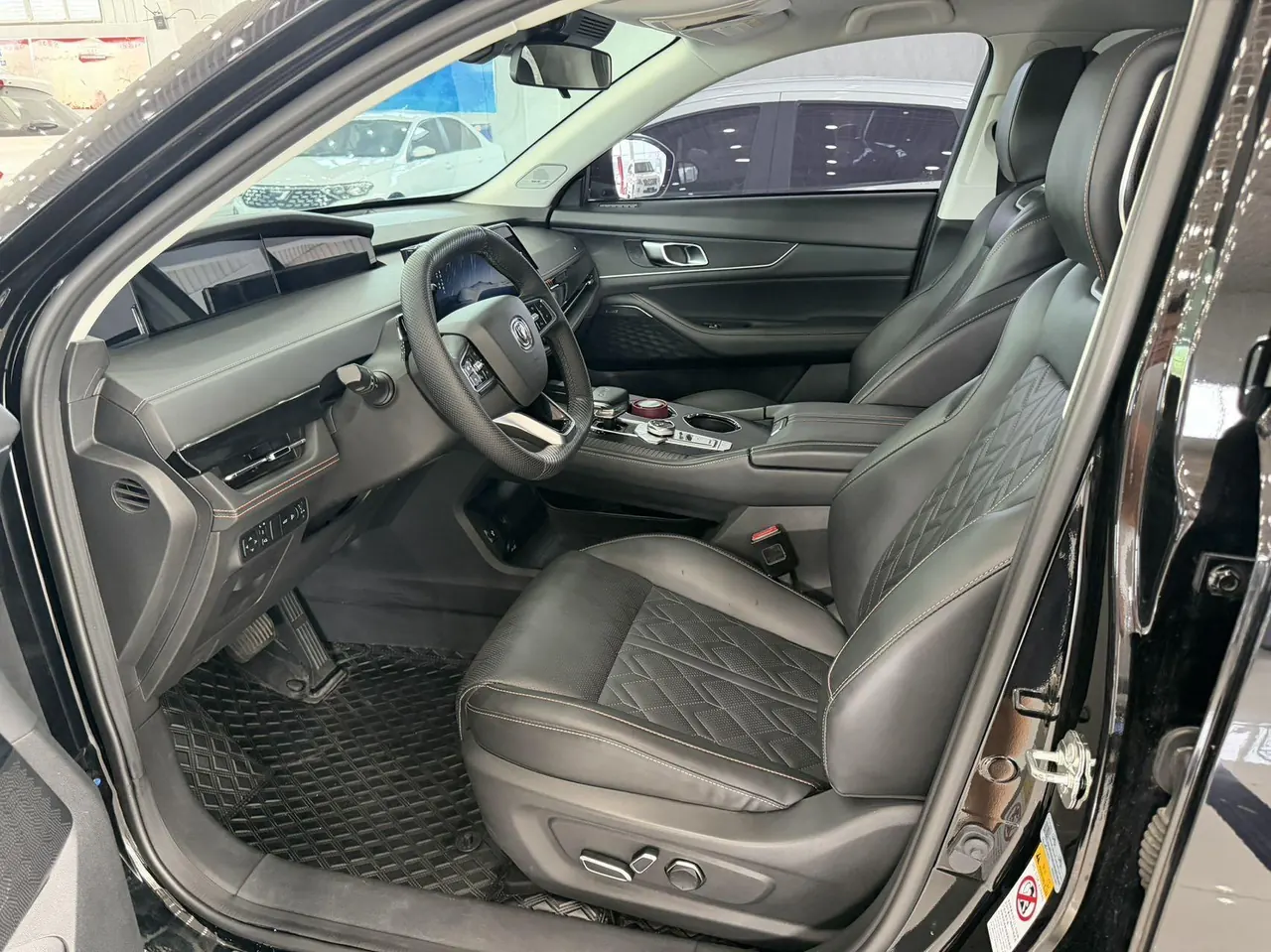ChangAn 2021 UNI-K 2.0T 4-wheel drive distinguished automatic transmission 4