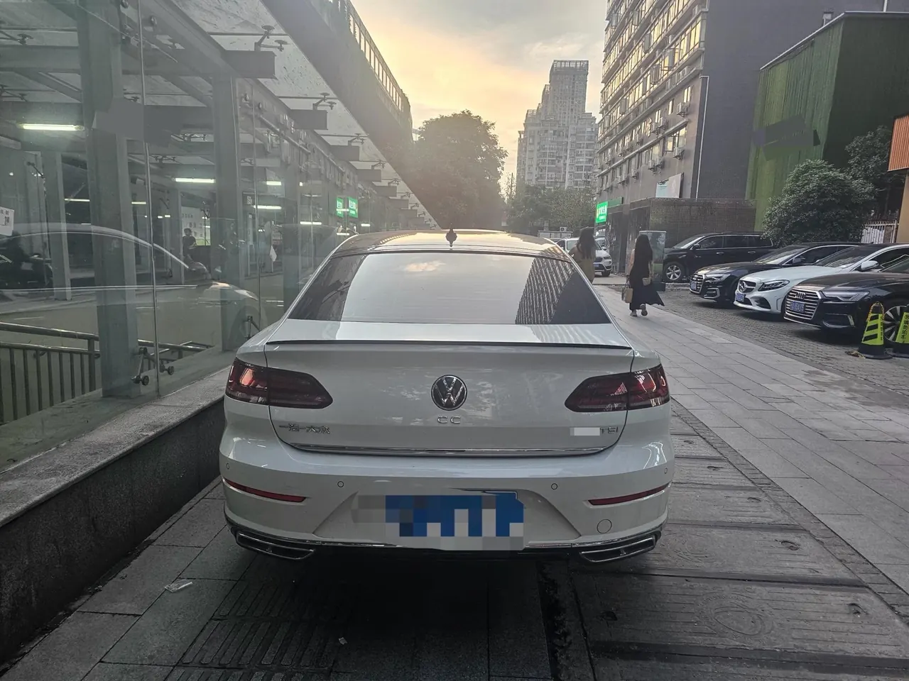 Volkswagen 2024 CC 2.0TSI 330TSI Dazzling Auto 5