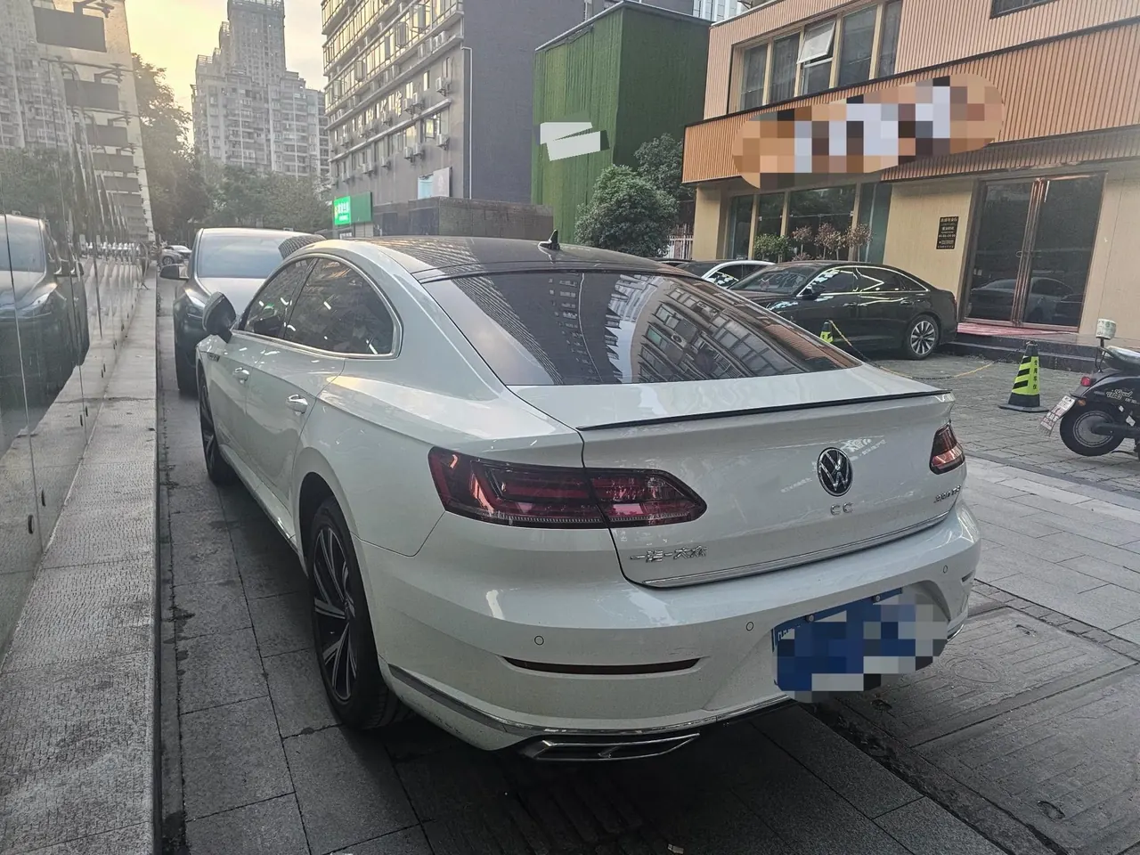 Volkswagen 2024 CC 2.0TSI 330TSI Dazzling Auto 6