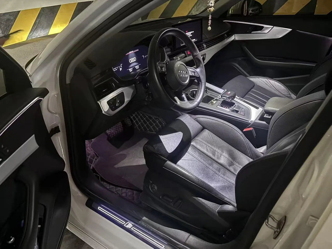 Audi 2020 A4L 2.0TFSI 40TFSI Deluxe Dynamic Automatic 3
