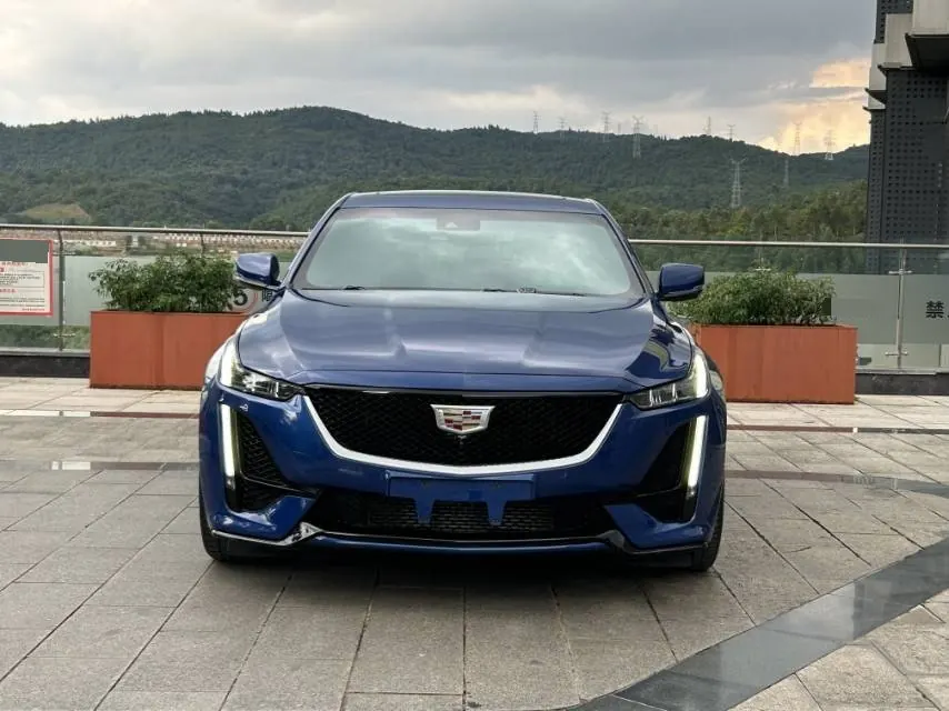 Cadillac 2020 CT5 2.0T 28T Platinum Sports Edition Automatic Gear 2