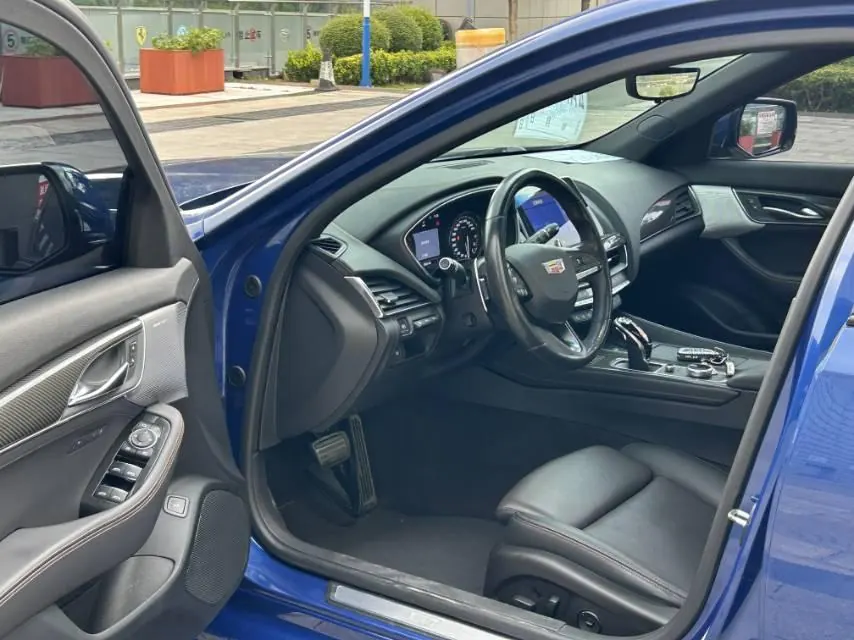 Cadillac 2020 CT5 2.0T 28T Platinum Sports Edition Automatic Gear 6