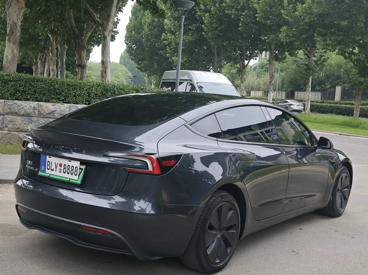 Tesla 2023 Model 3 Rejuvenation Edition Rear Wheel Drive Automatic Transmission 13
