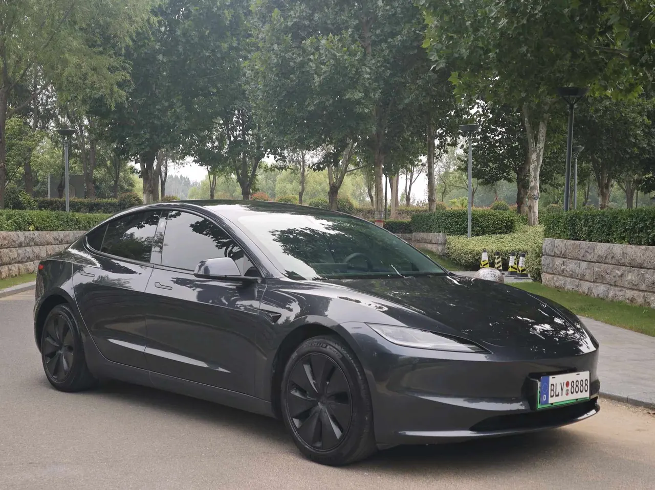 Tesla 2023 Model 3 Rejuvenation Edition Rear Wheel Drive Automatic Transmission 3