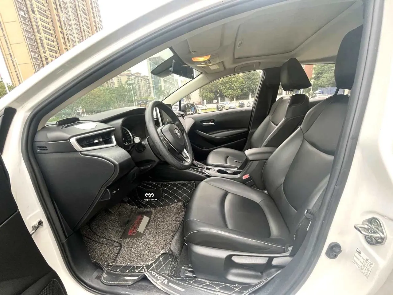 Toyota 2021 corolla 1.2T stepless elite PLUS version of automatic gear 4