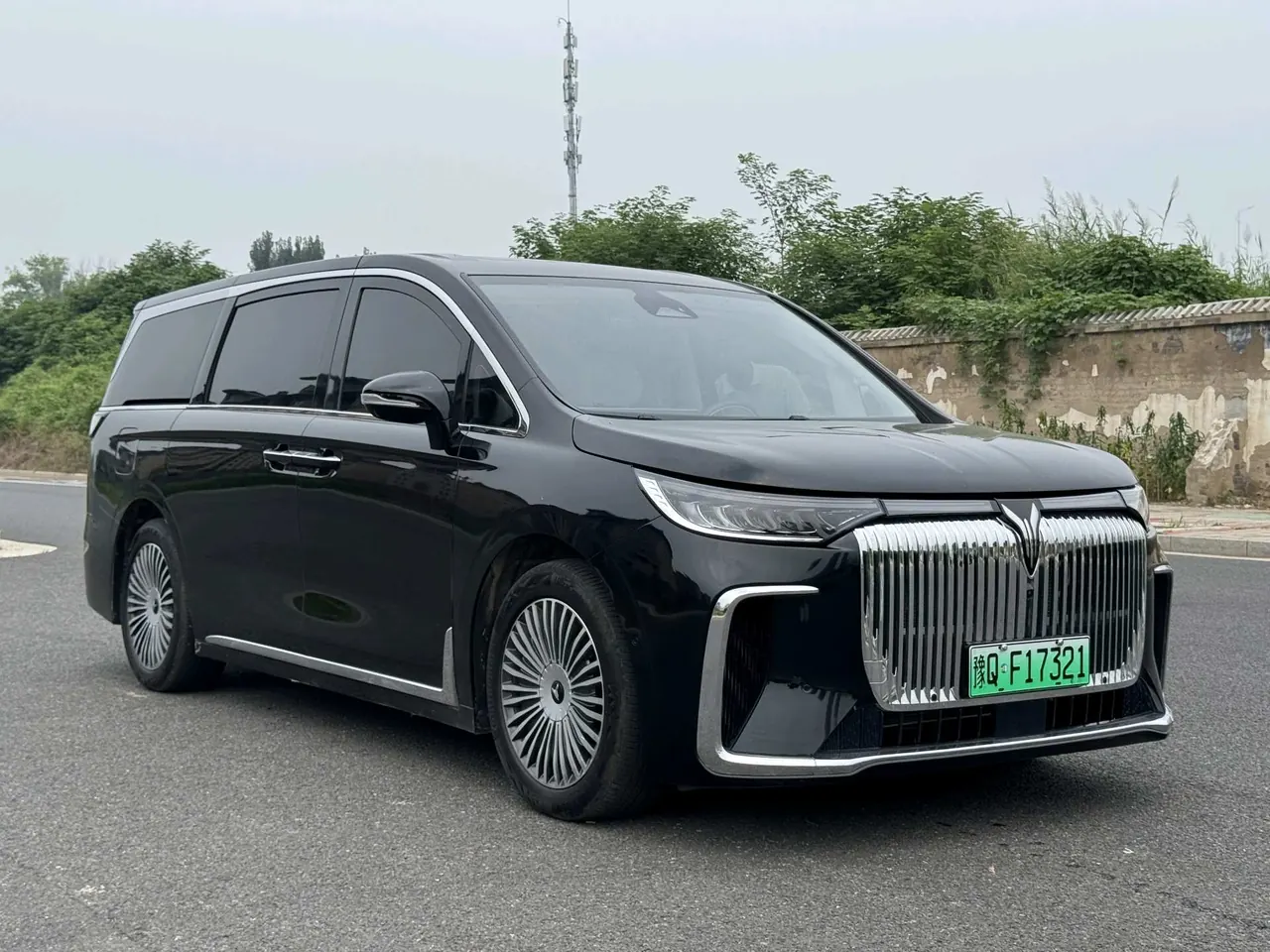 Voyah 2025 dreamers PHEV 1.5T four-wheel drive distinguished Kunpeng version automatic gear 2