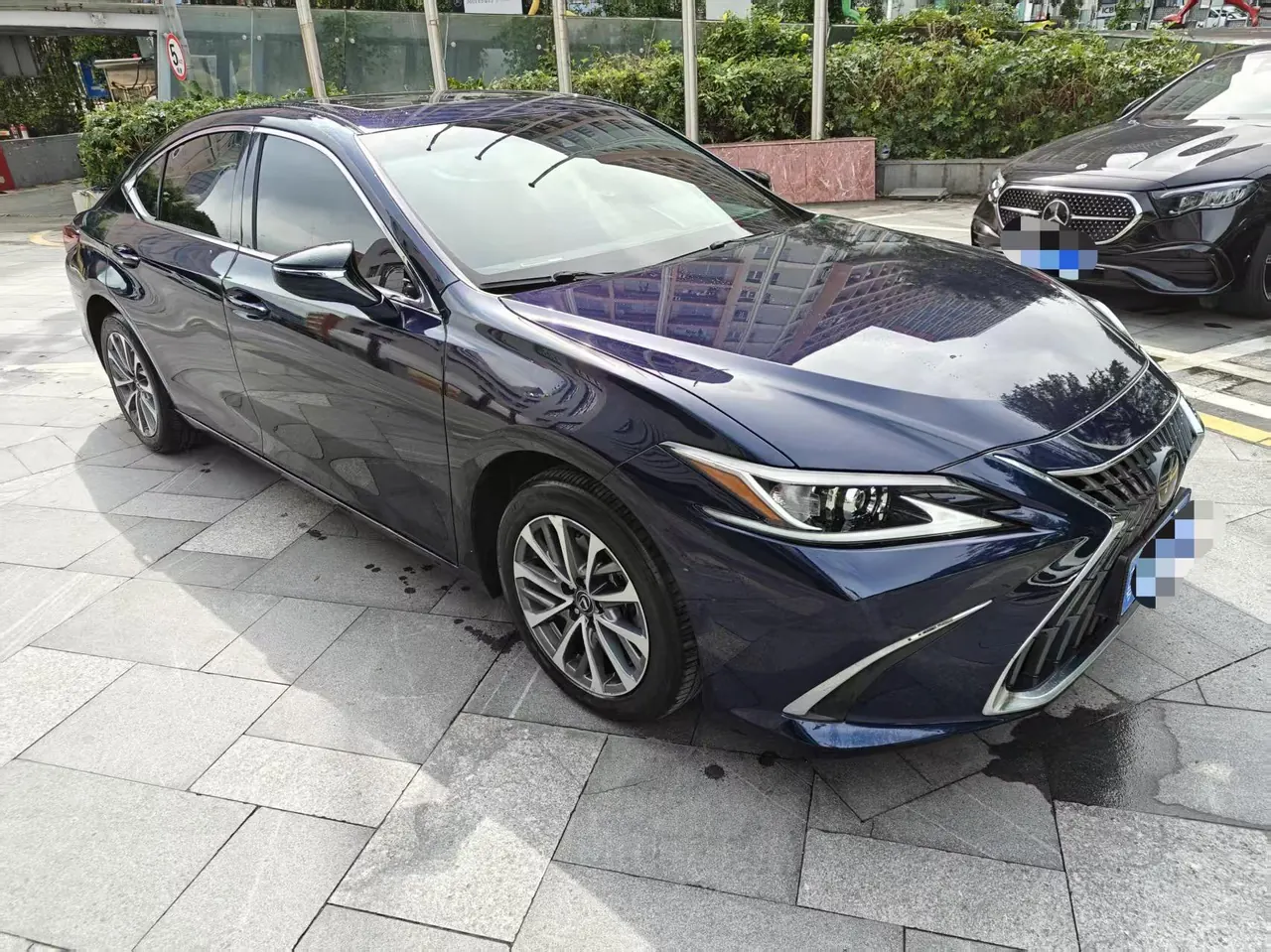 Lexus ES (Imported) 2023 ES260 2.5 Excellence Automatic Gear 2