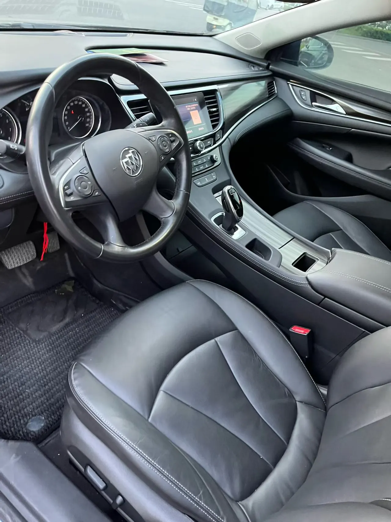Buick 2021 LaCrosse 2.0T 652T Luxury Automatic 3