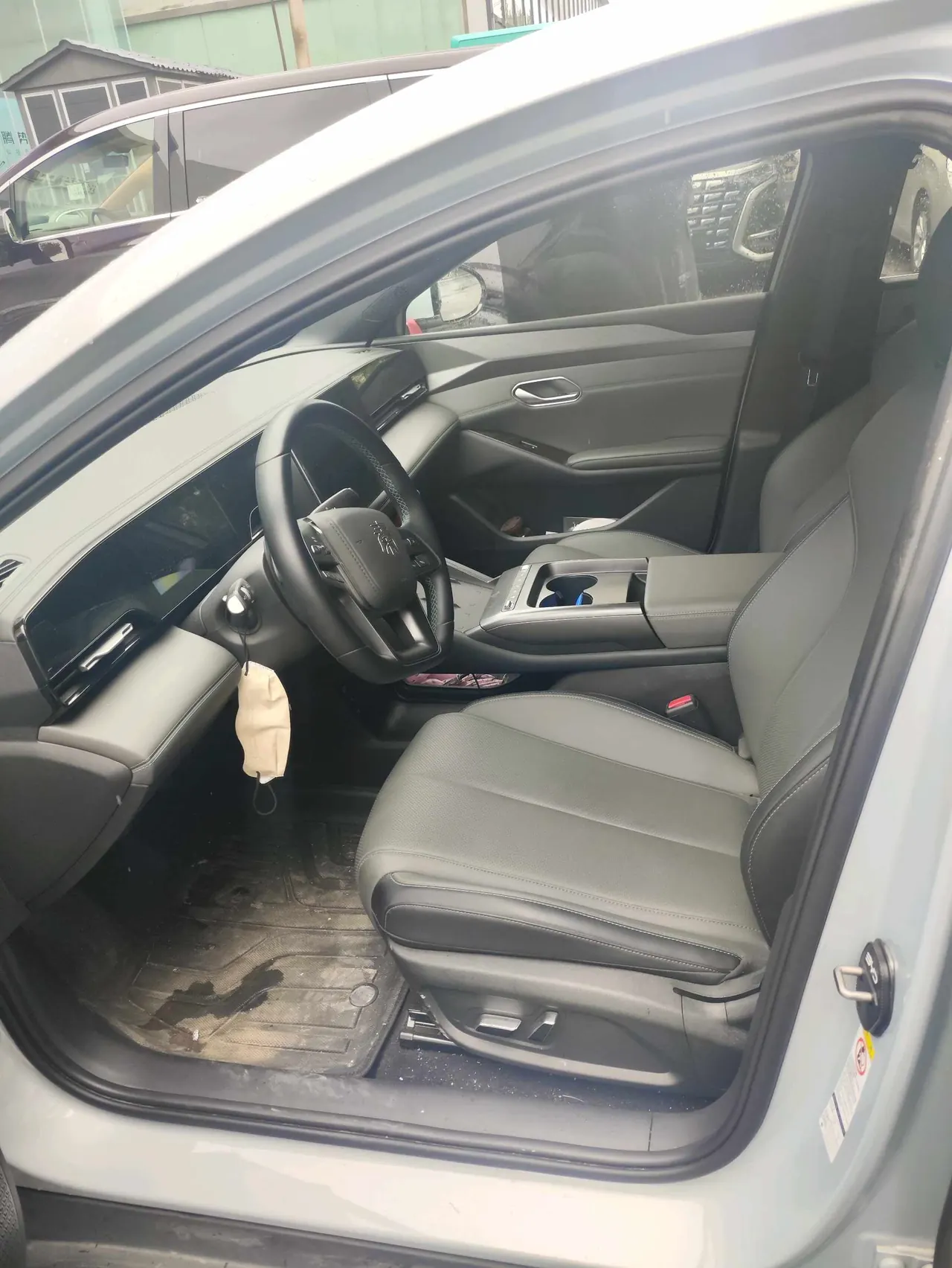BYD 2025 Qin L EV 545KM Exceed automatic gear 2
