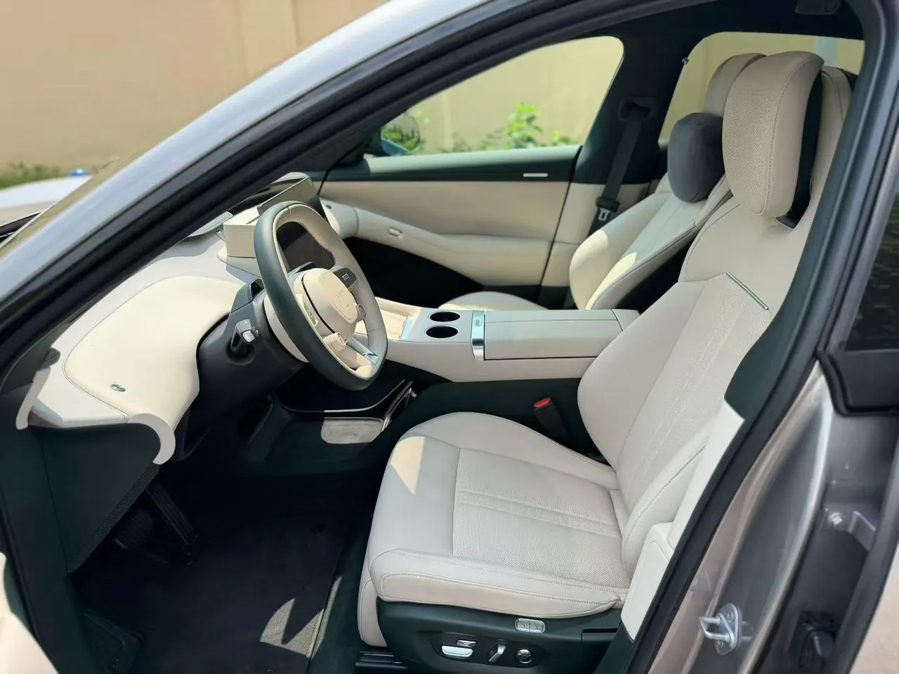 MI 2025 YU7 Long Endurance Four-wheel Drive Pro Edition Automatic Gear 5