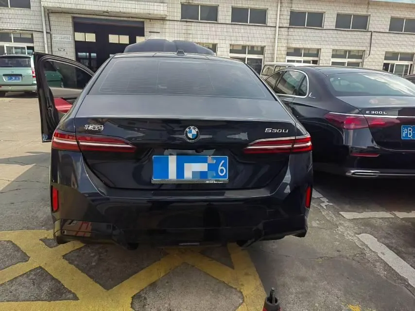 BMW 5 Series 2025 530Li 48V 2.0T Leading M Sports Suit Automatic Gear 7