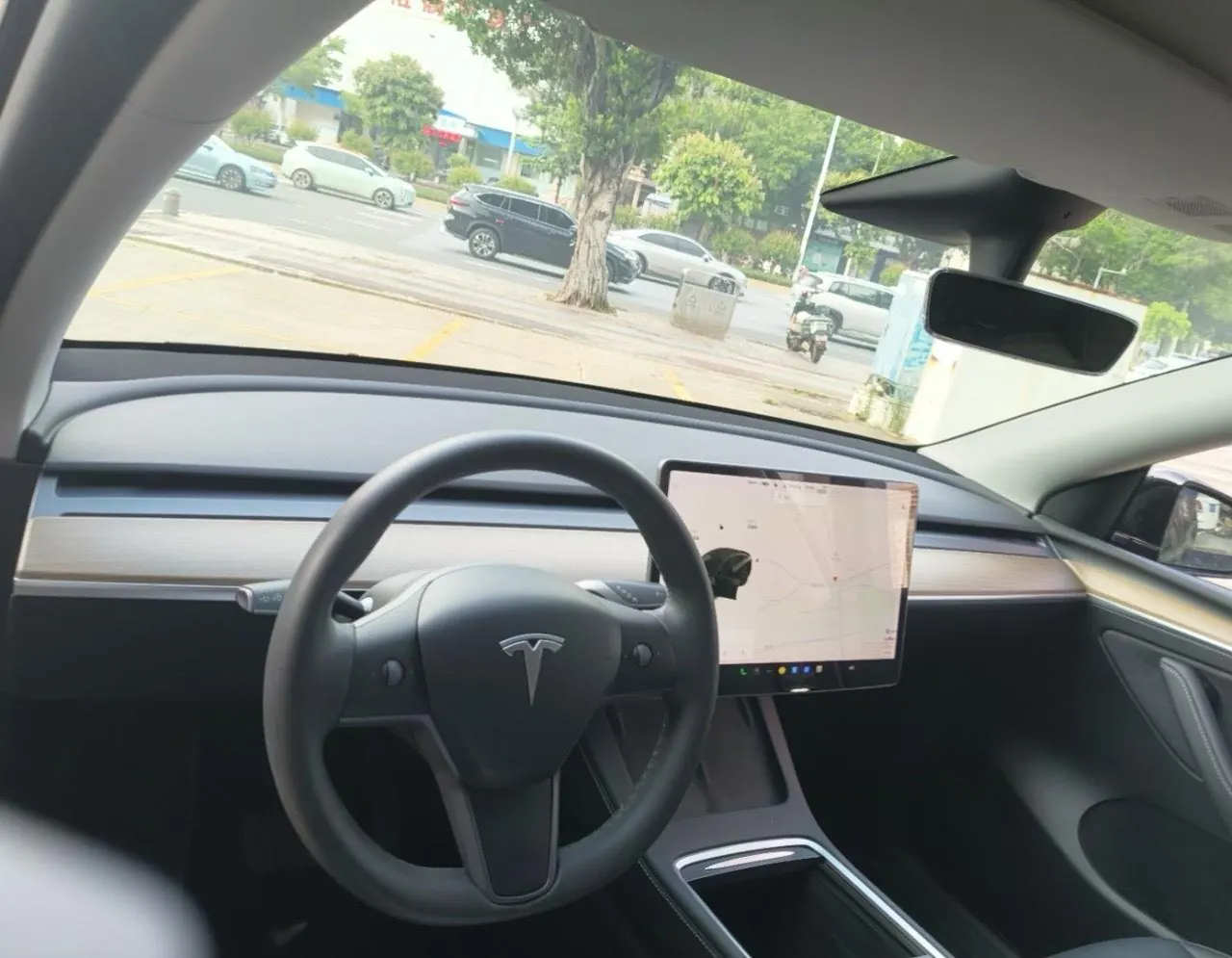 Tesla 2021 Model Y Standard Endurance Rear Drive Automatic Gear 4