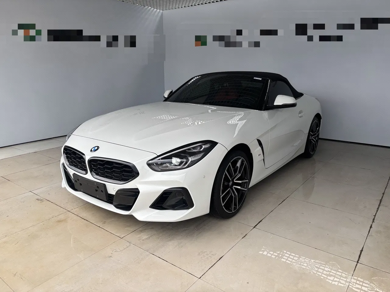 打开图片灯箱:BMW Z4 (Imported) 2023 Z4 sDrive25i 2.0T M Sports Suit Automatic Gear
