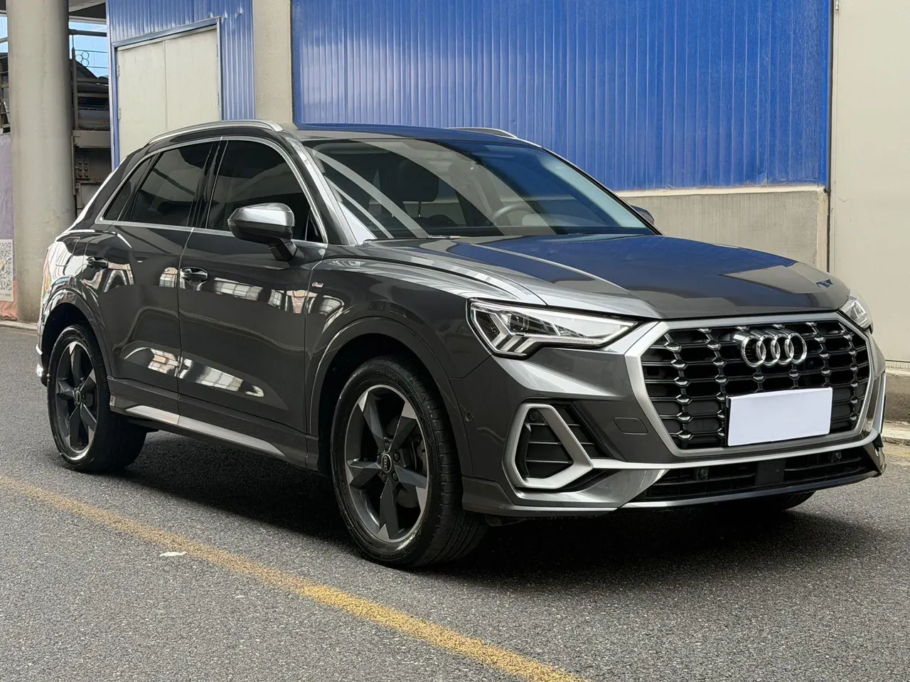 Audi 2023 Q3 1.4TFSI 35TFSI Fashion Dynamic Automatic 3