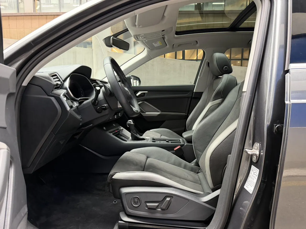 Audi 2023 Q3 1.4TFSI 35TFSI Fashion Dynamic Automatic 4