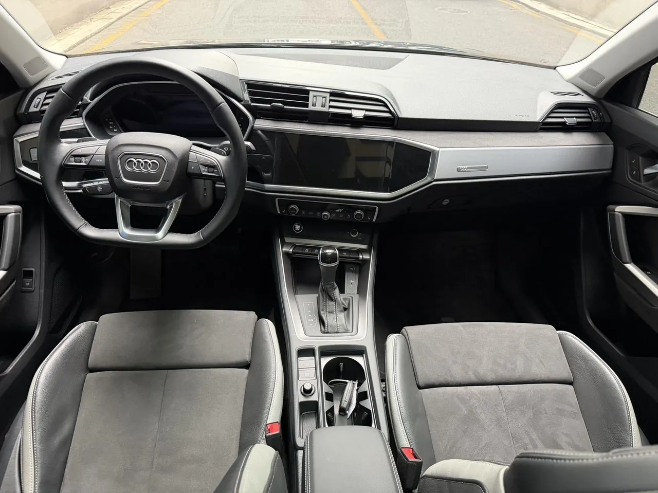 Audi 2023 Q3 1.4TFSI 35TFSI Fashion Dynamic Automatic 6