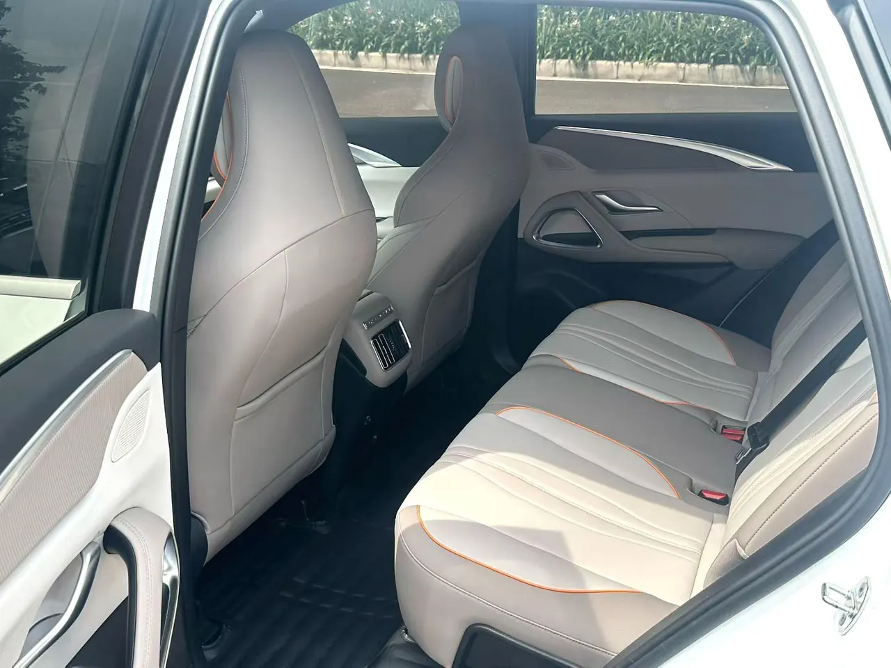BYD Song Pro New Energy 2023 Song Pro DM-i 1.5 Stepless Champion Edition Pilot 71KM Automatic Gear 4