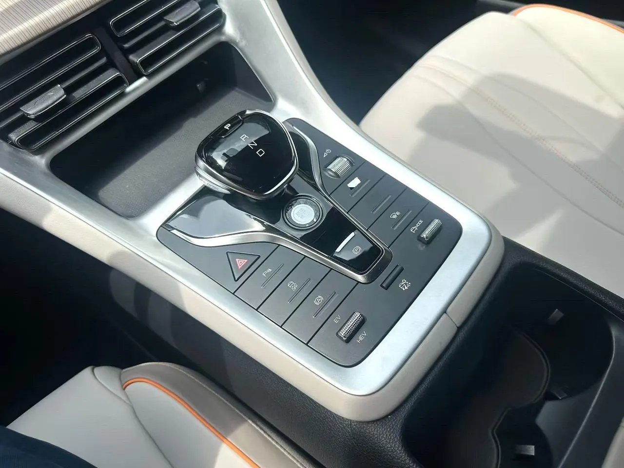 BYD Song Pro New Energy 2023 Song Pro DM-i 1.5 Stepless Champion Edition Pilot 71KM Automatic Gear 6