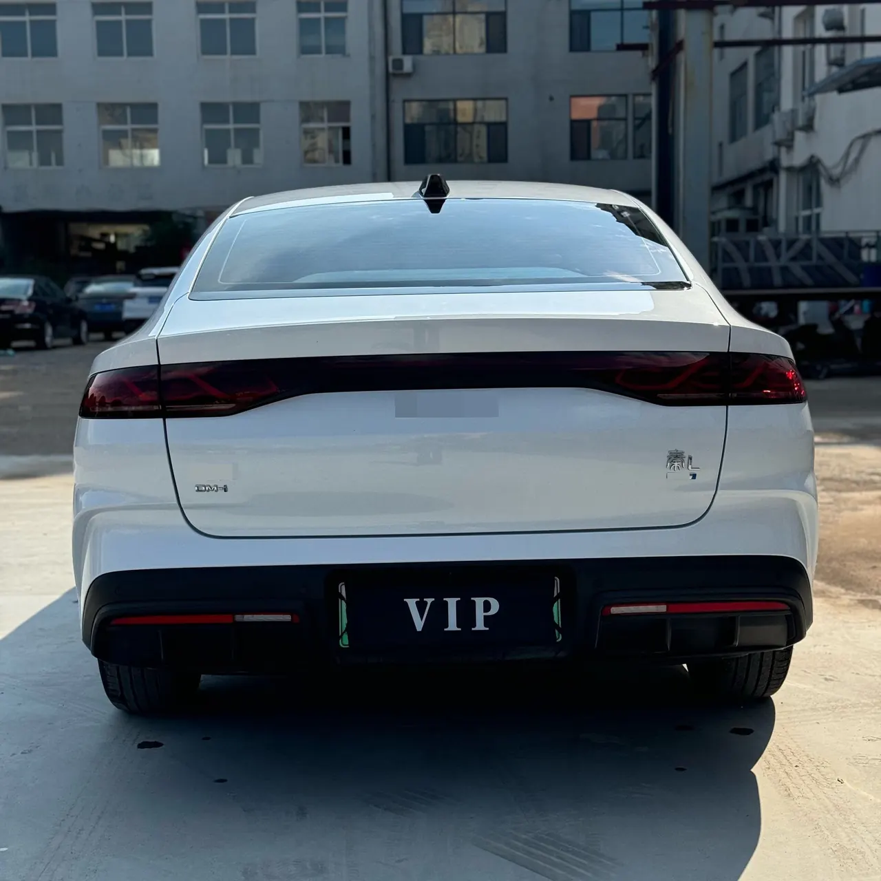 BYD 2025 Qin L DM-i 1.5 stepless smart driving version 80KM leading automatic gear 5