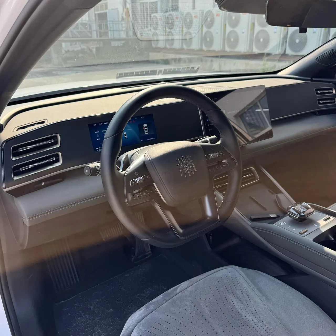 BYD 2025 Qin L DM-i 1.5 stepless smart driving version 80KM leading automatic gear 7