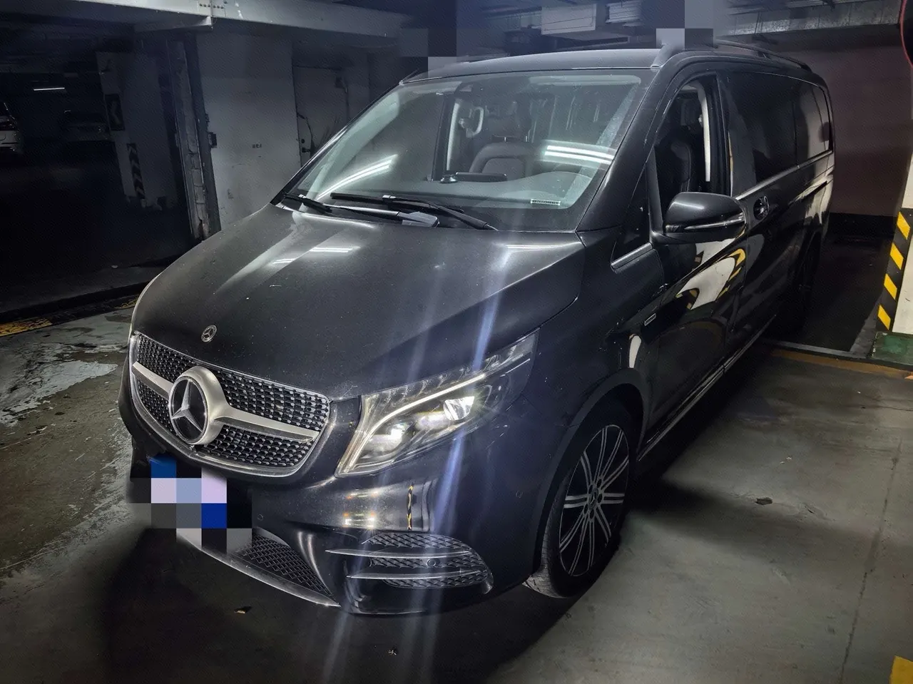 Open image lightbox: Mercedes Benz V 2021V 260 L 2.0T Deluxe Edition Automatic Gear
