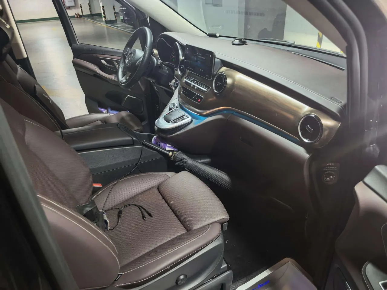 Mercedes Benz V 2021V 260 L 2.0T Deluxe Edition Automatic Gear 7