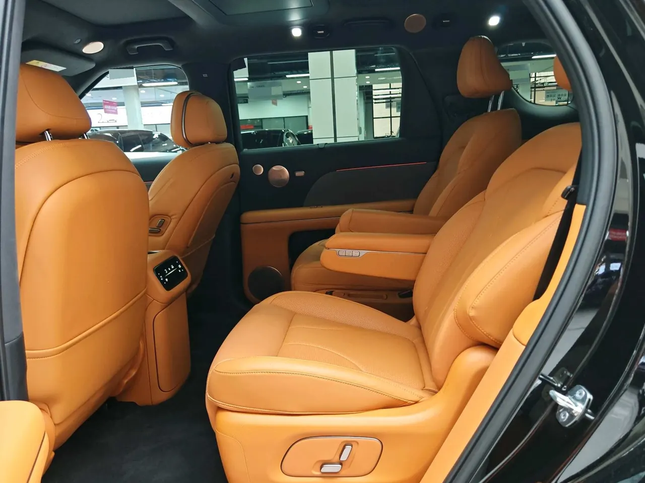 IM 2026 IM LS8 66 Ultra Luxury Six-seat Automatic Gear 8