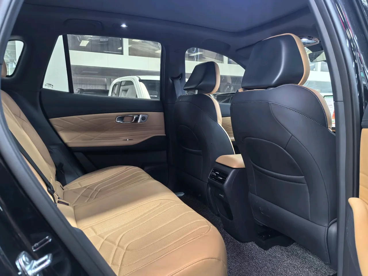 Geely Galaxy 2026 Starship 7 EM-i 1.5 135km Smart Navigation Edition Automatic Gear 11